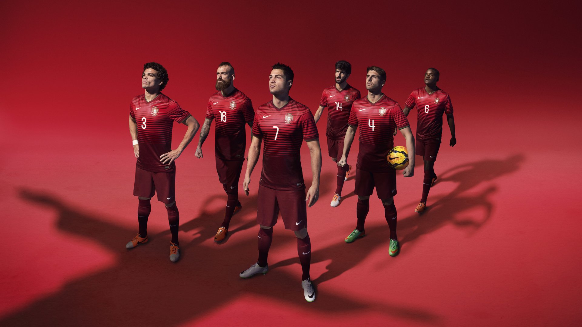 德甲逆转神话：勒沃库森顶住拜仁压力，勒沃库森去拜仁的球员